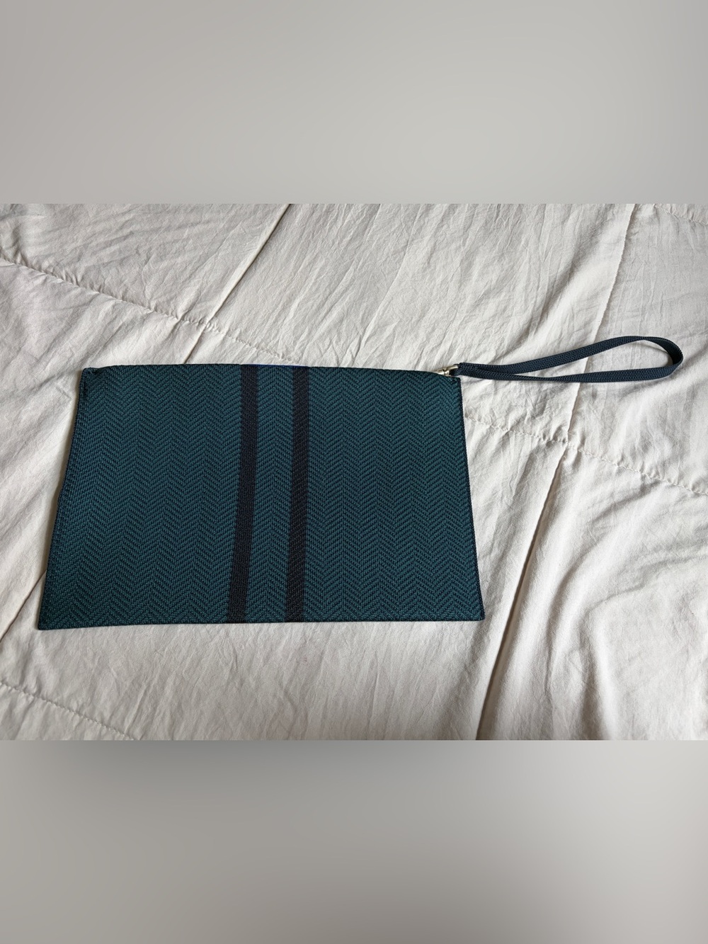 Rothy's The Essential Pouch Wristlet